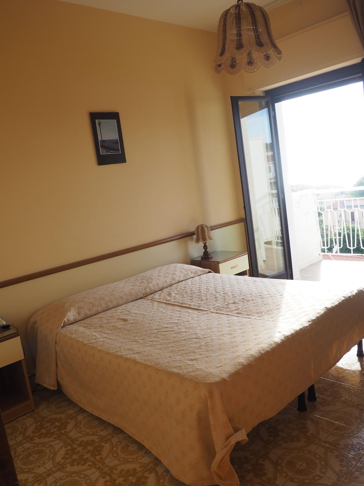 Hotel Virgilio Тропея Экстерьер фото